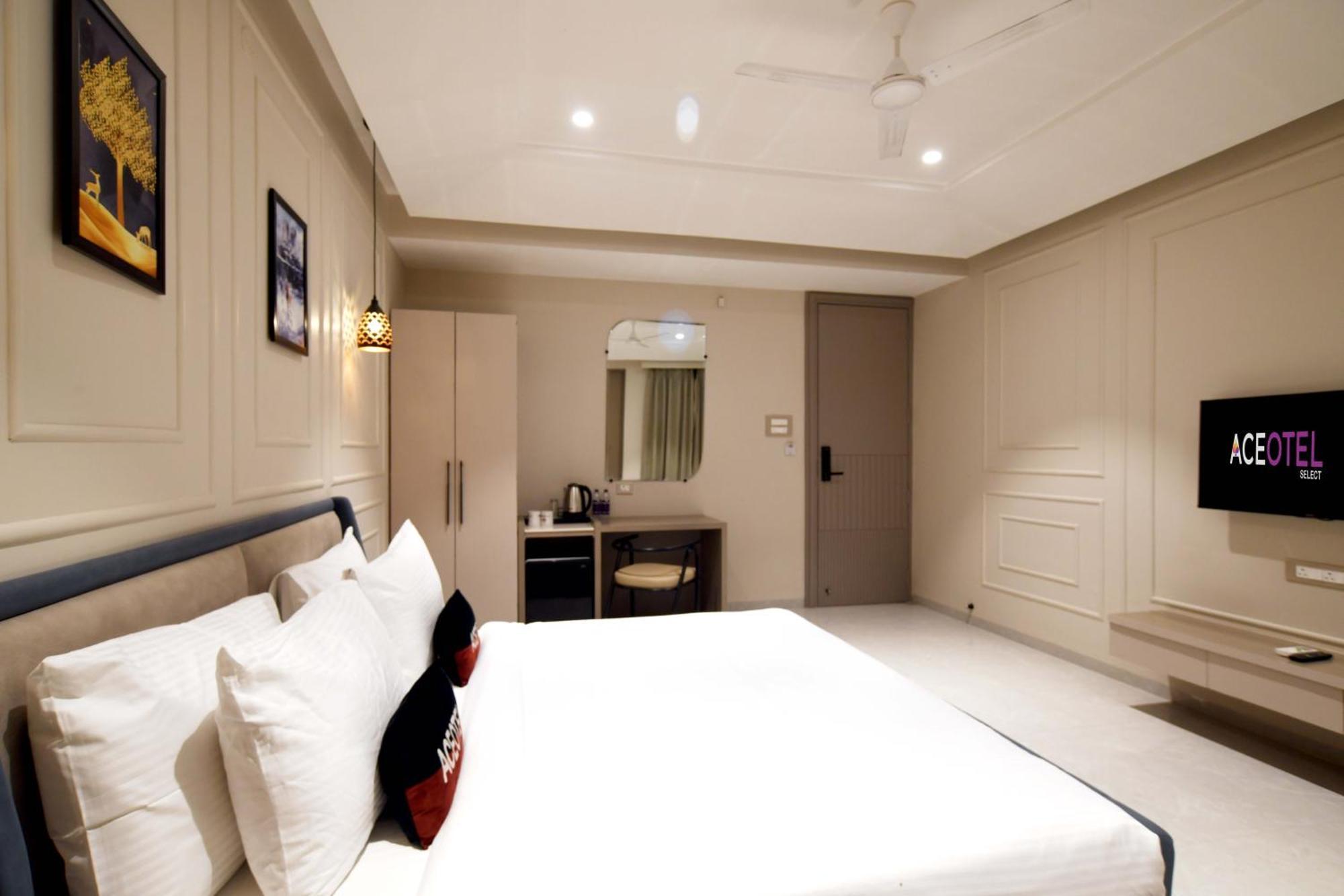 Aceotel Select Tulsi Vijay Nagar- A Luxury Boutique 3* Indore