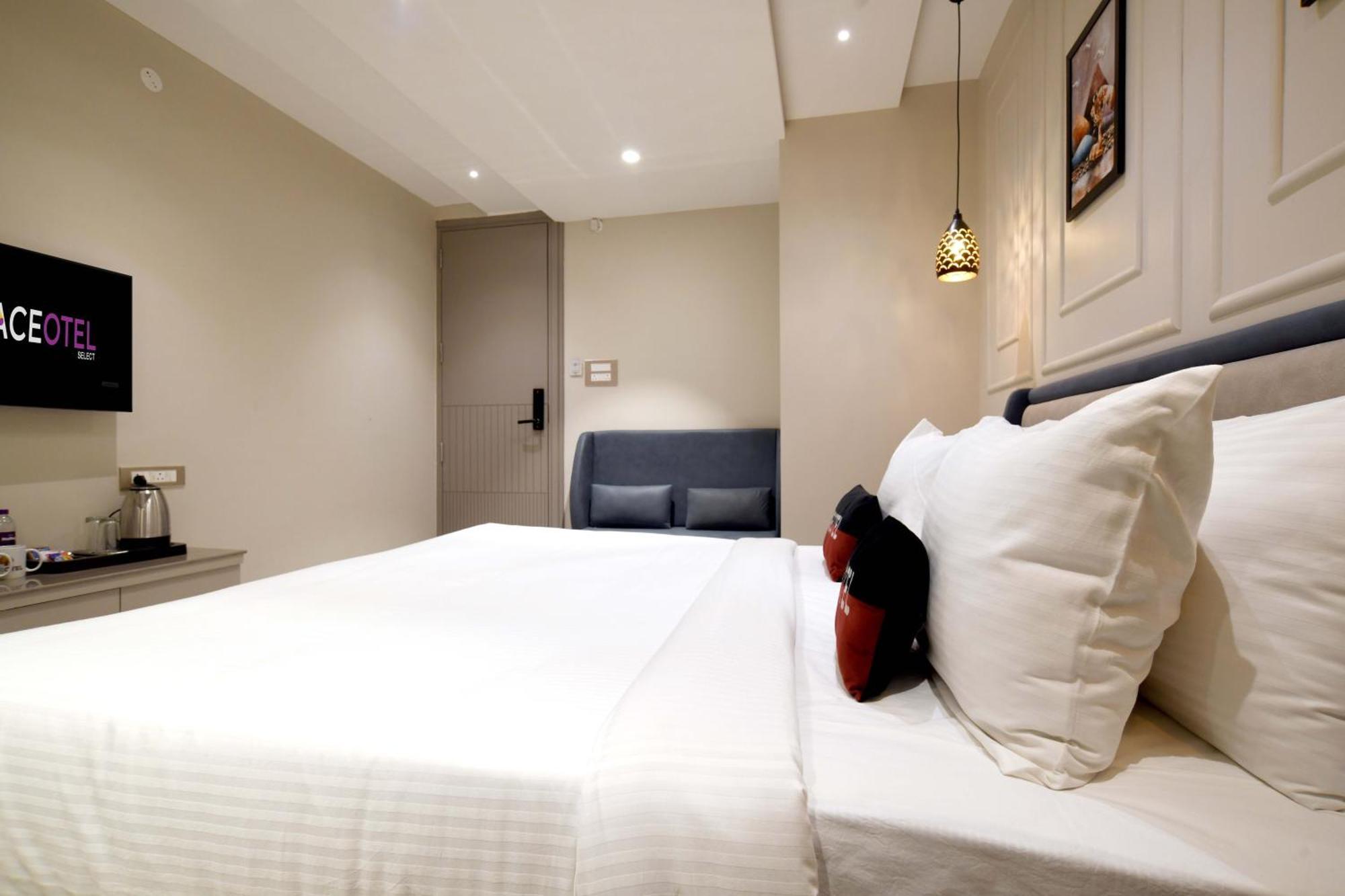 Aceotel Select Tulsi Vijay Nagar- A Luxury Boutique Hotel Indore